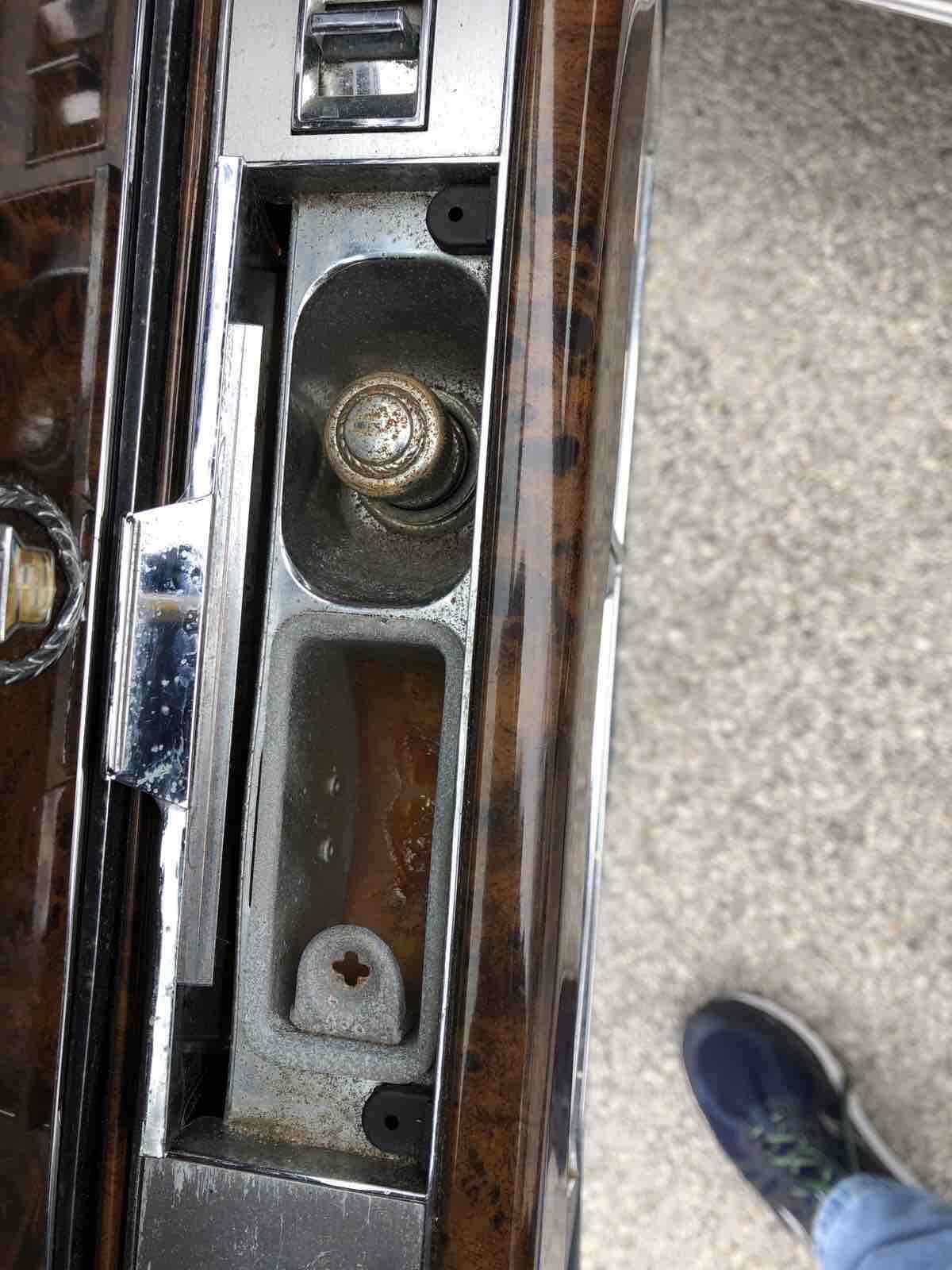 1991 Cadillac Brougham - photo 7