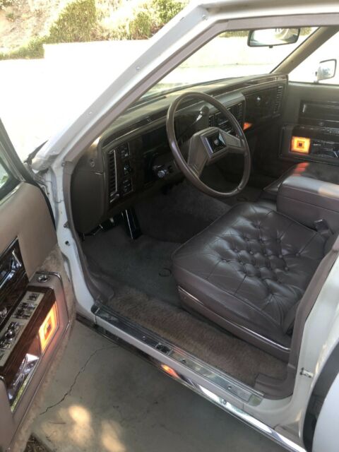 1991 Cadillac Brougham D’elegance - photo 7