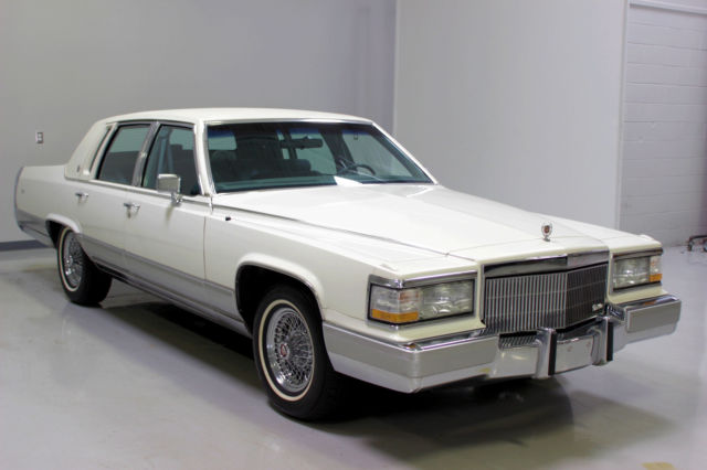 1991 Cadillac Brougham d'Elegance Time Capsule 27K Miles 5.7L (Fleetwood) 1991 Cadillac Brougham