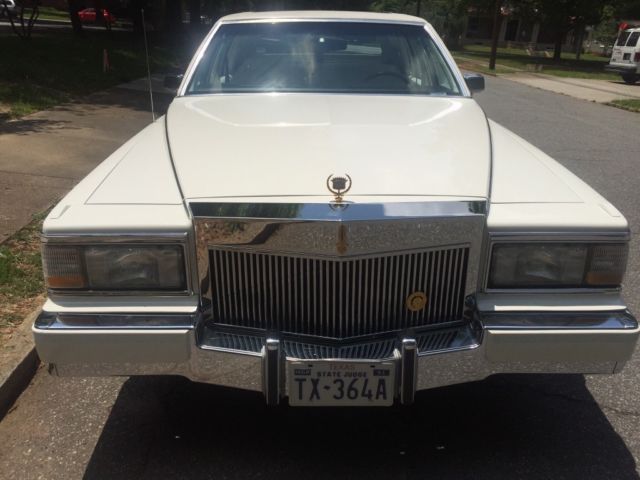 1991 Cadillac Brougham D'Elegance Triple White 1991 Cadillac Brougham