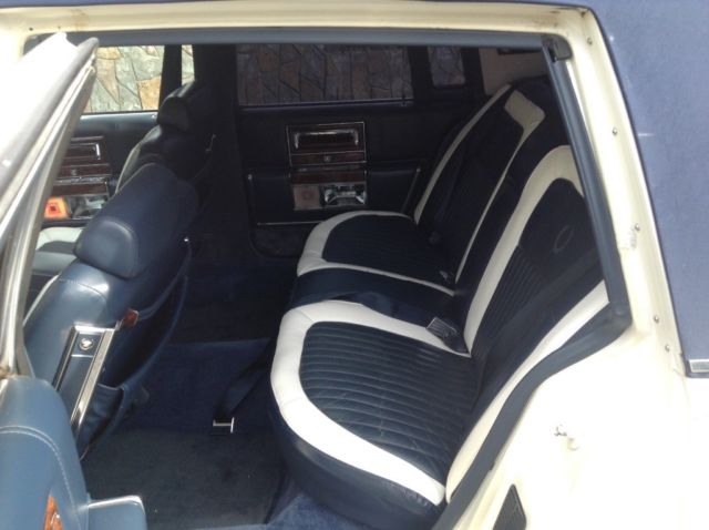 1991 Cadillac Brougham Gold - photo 11