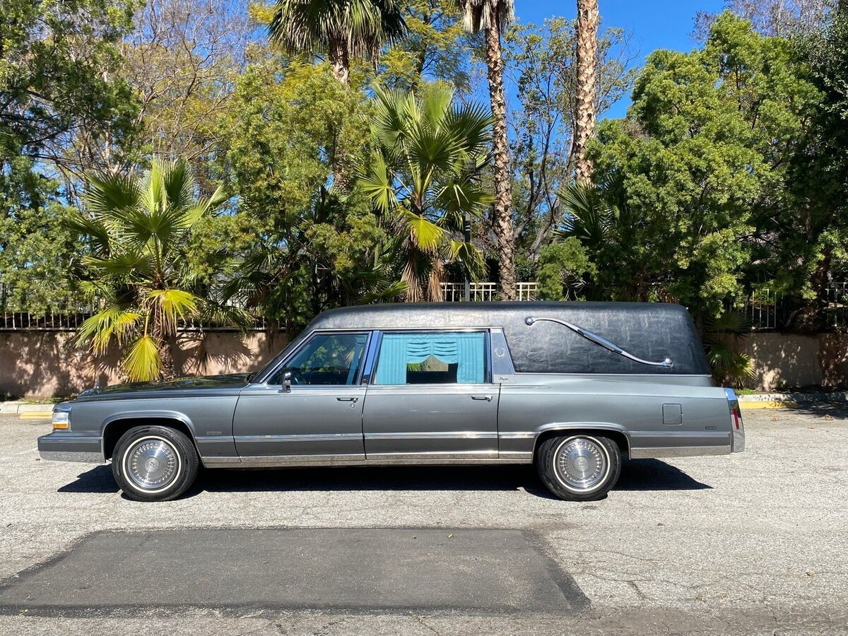 1991 Cadillac Brougham - photo 10