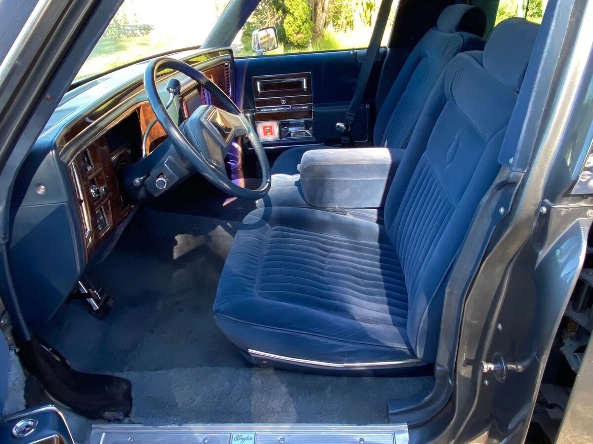 1991 Cadillac Brougham - photo 13