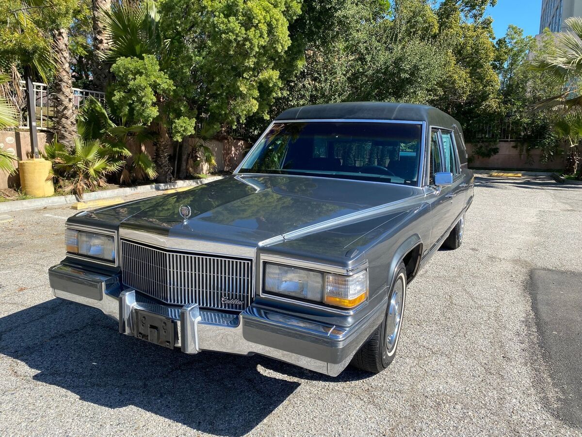 1991 Cadillac Brougham - photo 3
