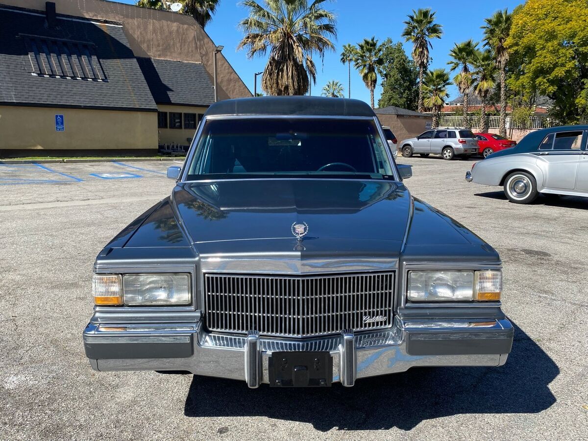 1991 Cadillac Brougham - photo 4