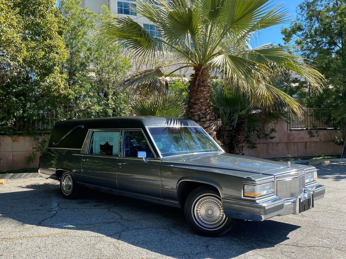 1991 Cadillac Brougham - photo 6