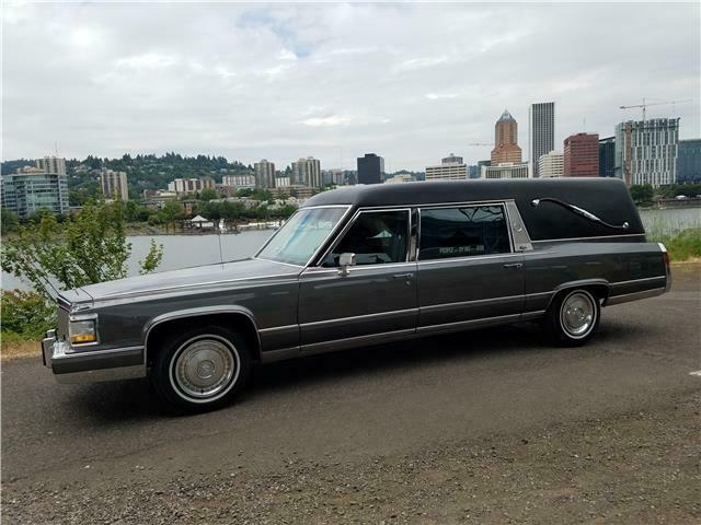 1991 Cadillac Brougham -- - photo 2