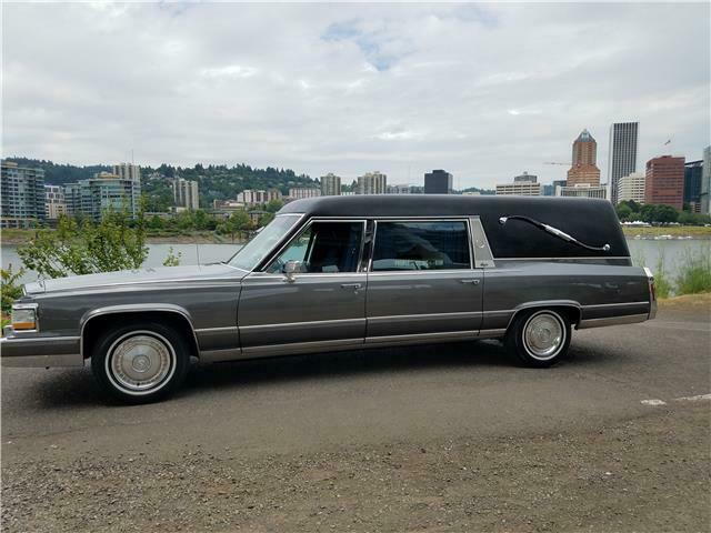 1991 Cadillac Brougham -- - photo 3