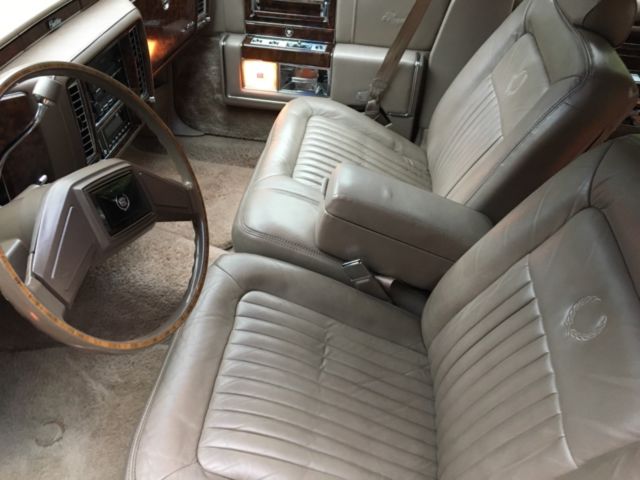1991 Cadillac Brougham Brougham - photo 13