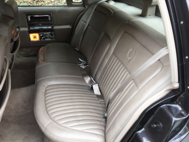 1991 Cadillac Brougham Brougham - photo 4