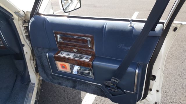 1991 Cadillac Brougham - photo 10