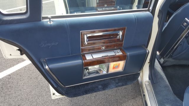 1991 Cadillac Brougham - photo 12