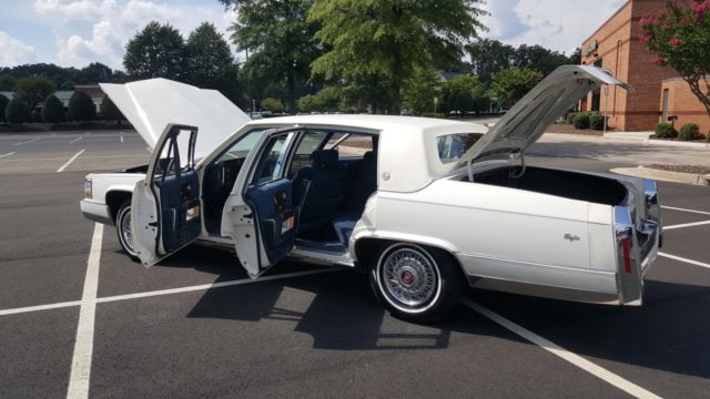 1991 Cadillac Brougham - photo 2