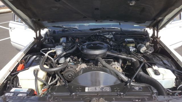 1991 Cadillac Brougham - photo 6