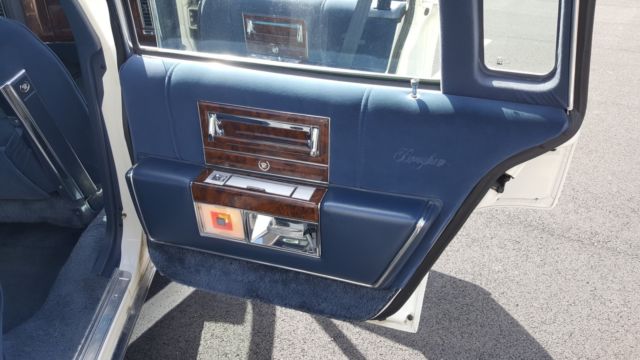 1991 Cadillac Brougham - photo 9