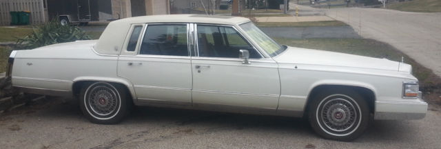 1991 Cadillac Brougham - photo 2