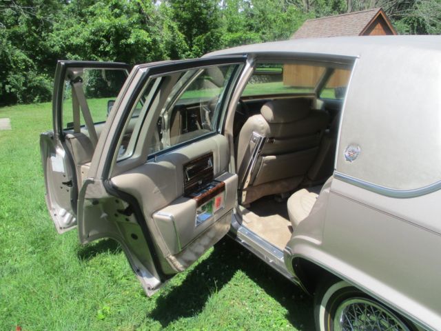 1991 Cadillac Brougham Brougham - leather - photo 13