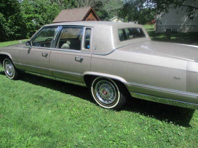 1991 Cadillac Brougham Brougham - leather - photo 2