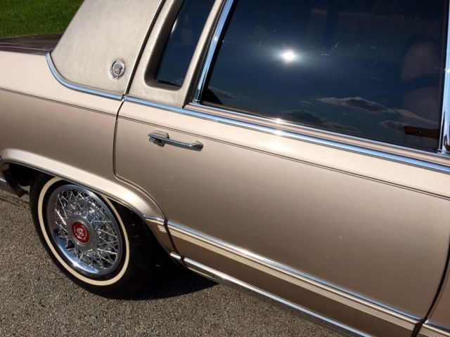 1991 Cadillac Brougham - photo 2