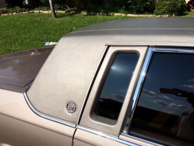 1991 Cadillac Brougham - photo 6