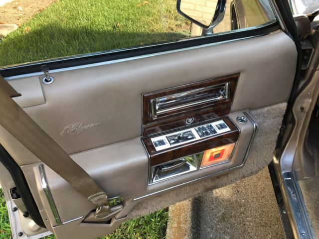 1991 Cadillac Brougham - photo 9