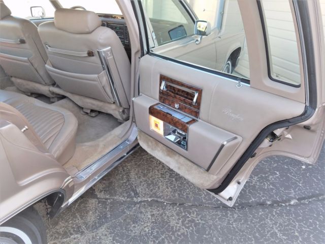 1991 Cadillac Fleetwood Brougham - photo 13