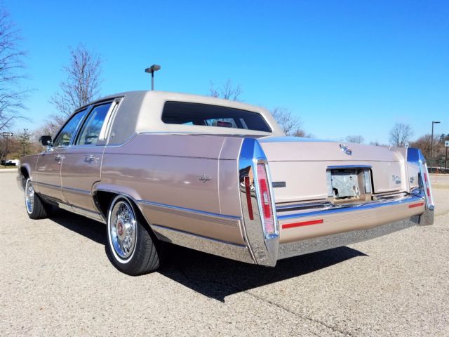 1991 Cadillac Fleetwood Brougham - photo 3