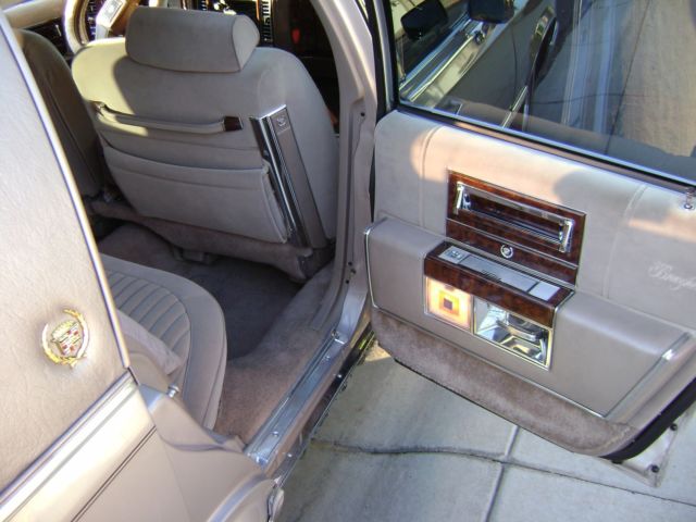 1991 Cadillac Brougham - photo 11