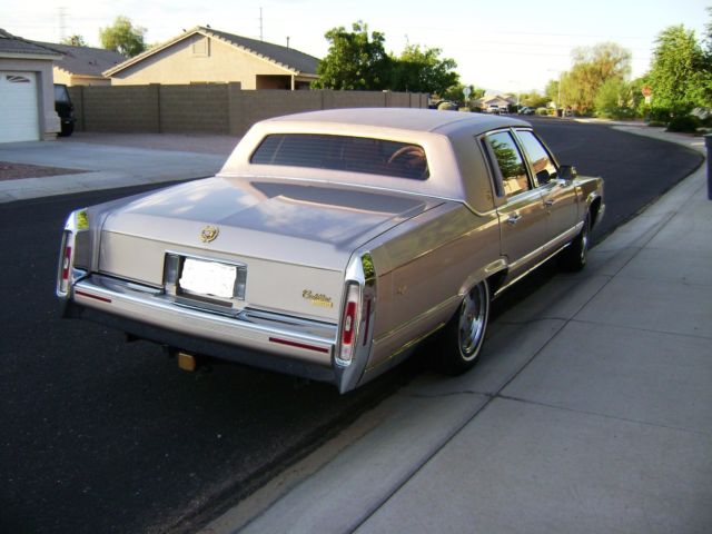 1991 Cadillac Brougham - photo 2