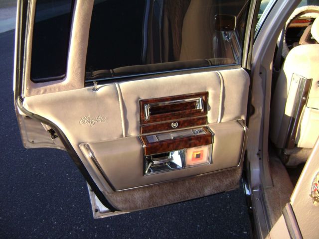 1991 Cadillac Brougham - photo 7