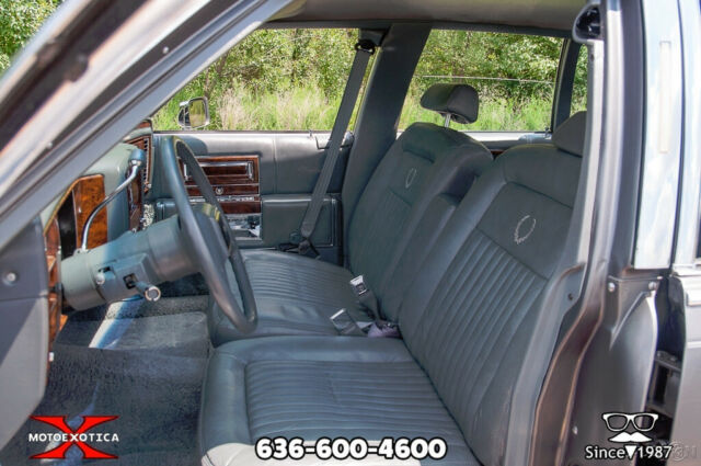 1991 Cadillac Brougham - photo 12