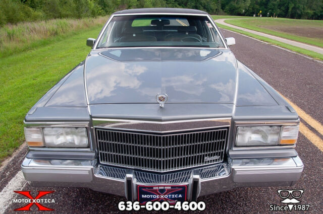 1991 Cadillac Brougham - photo 2