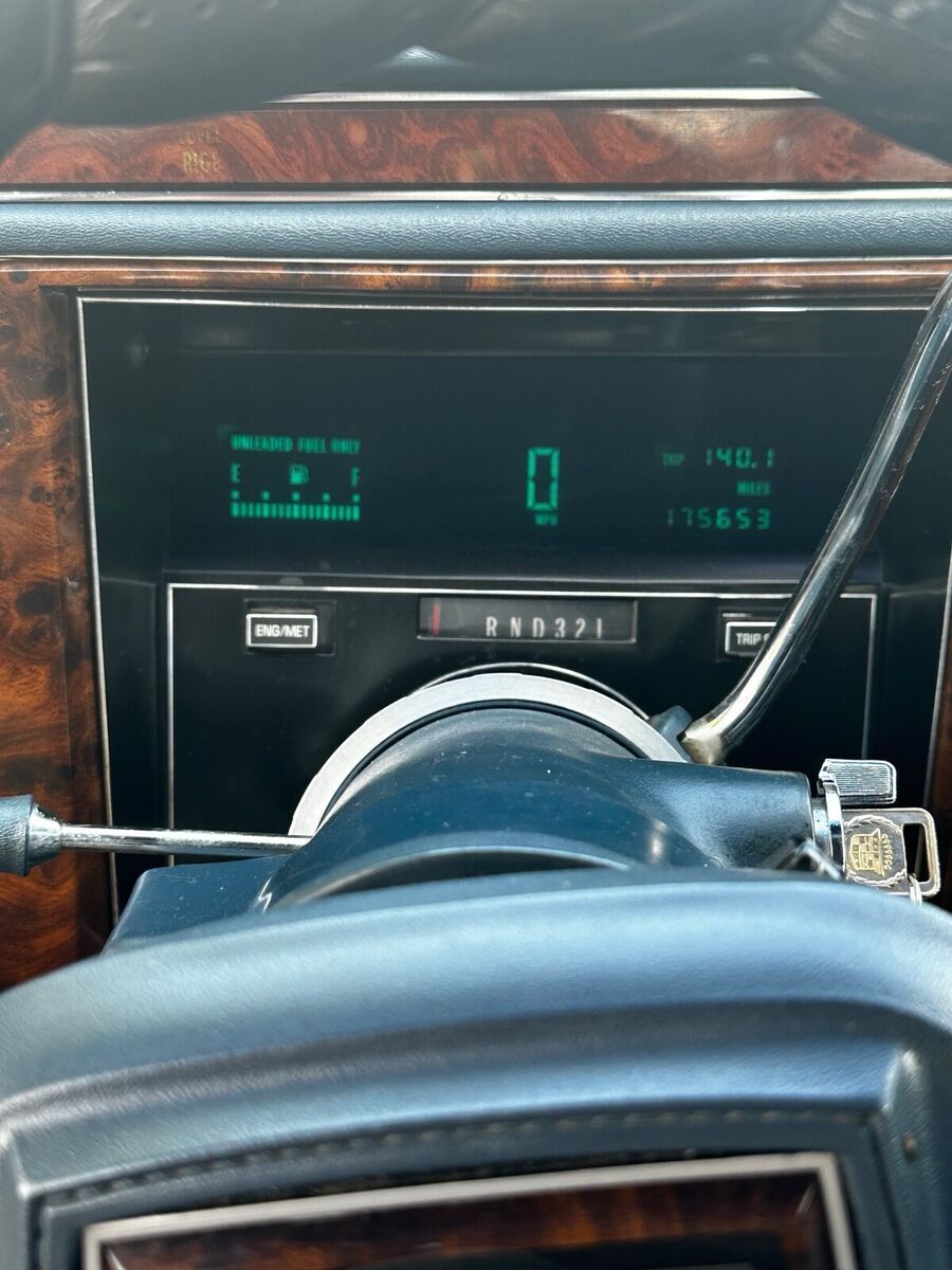 1991 Cadillac Brougham - photo 11