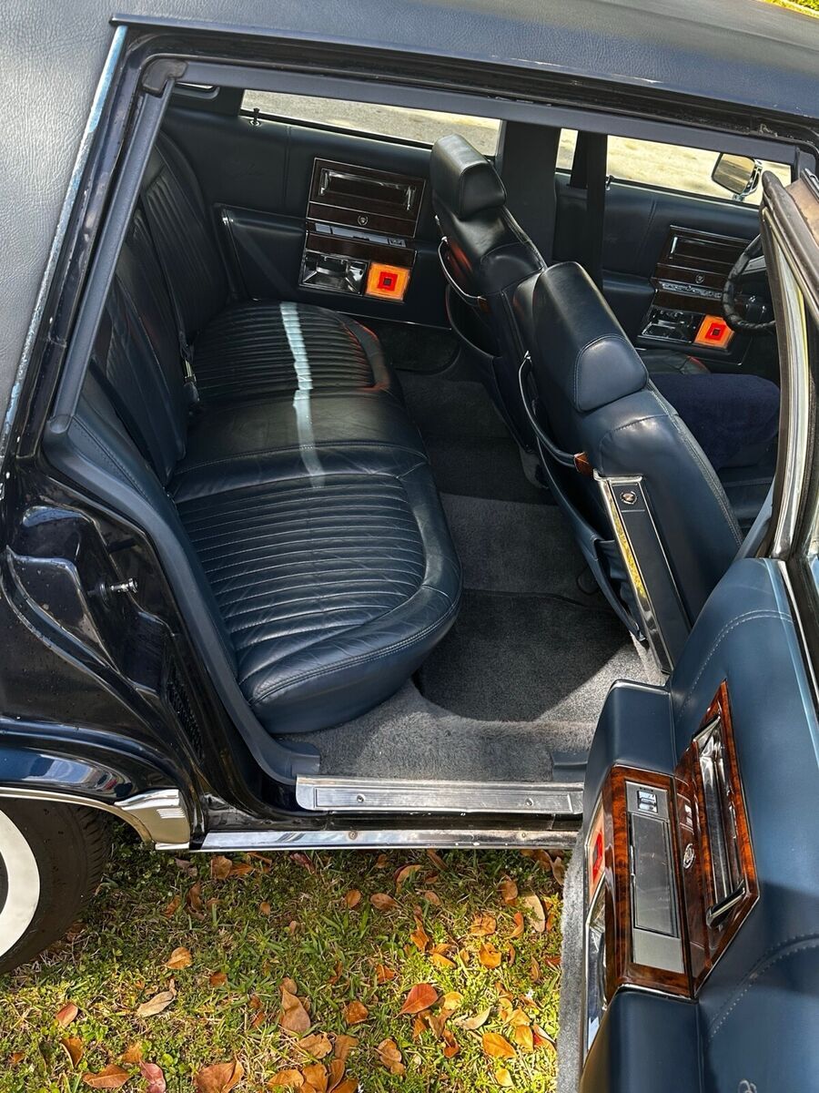 1991 Cadillac Brougham - photo 8