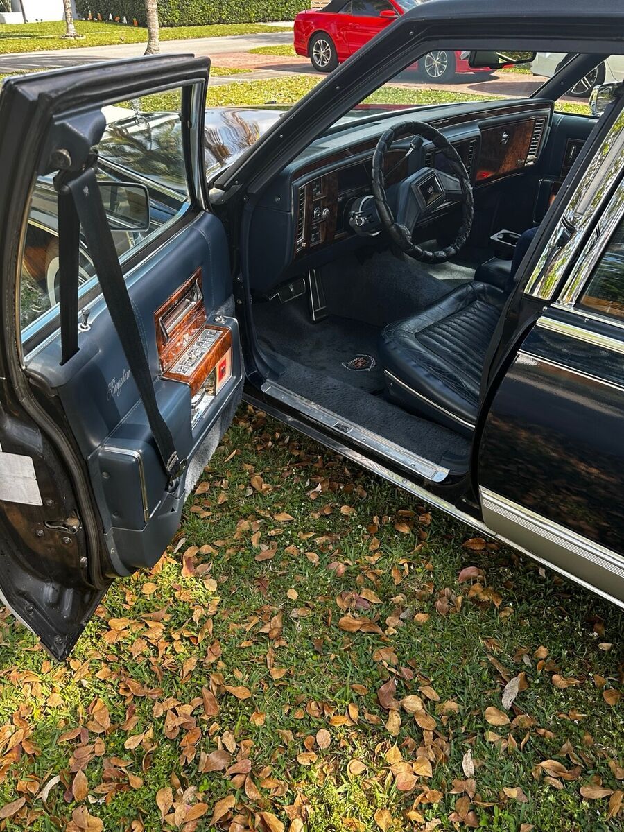 1991 Cadillac Brougham - photo 9