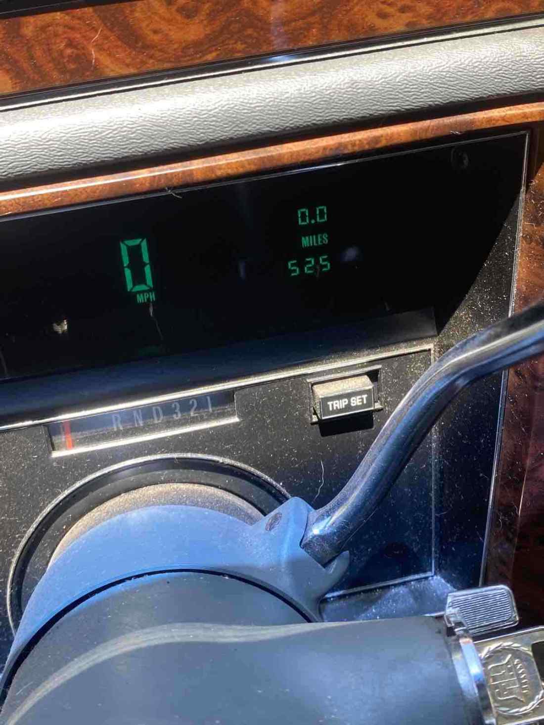 1991 Cadillac Brougham - photo 11