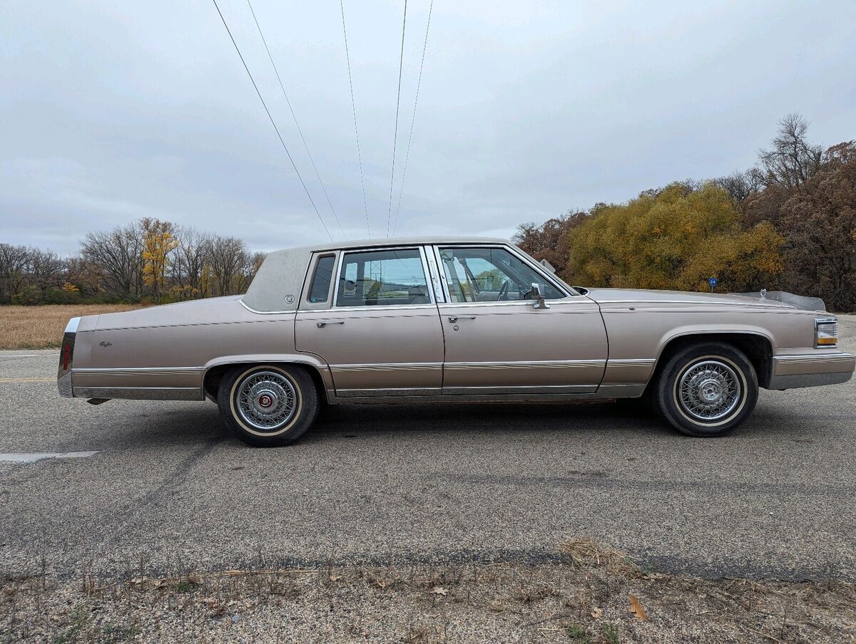 1991 Cadillac Brougham - photo 2