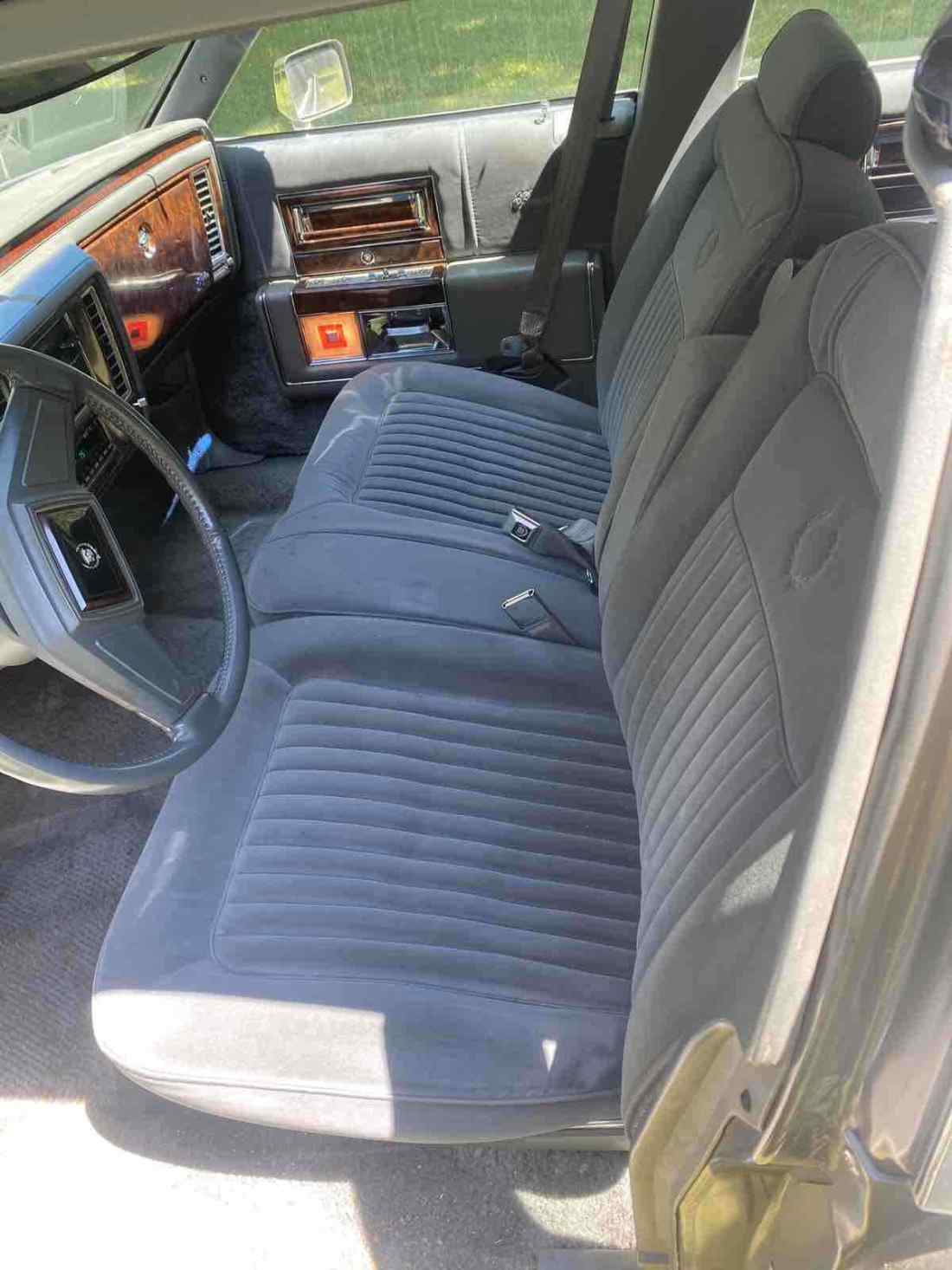 1991 Cadillac Brougham - photo 9
