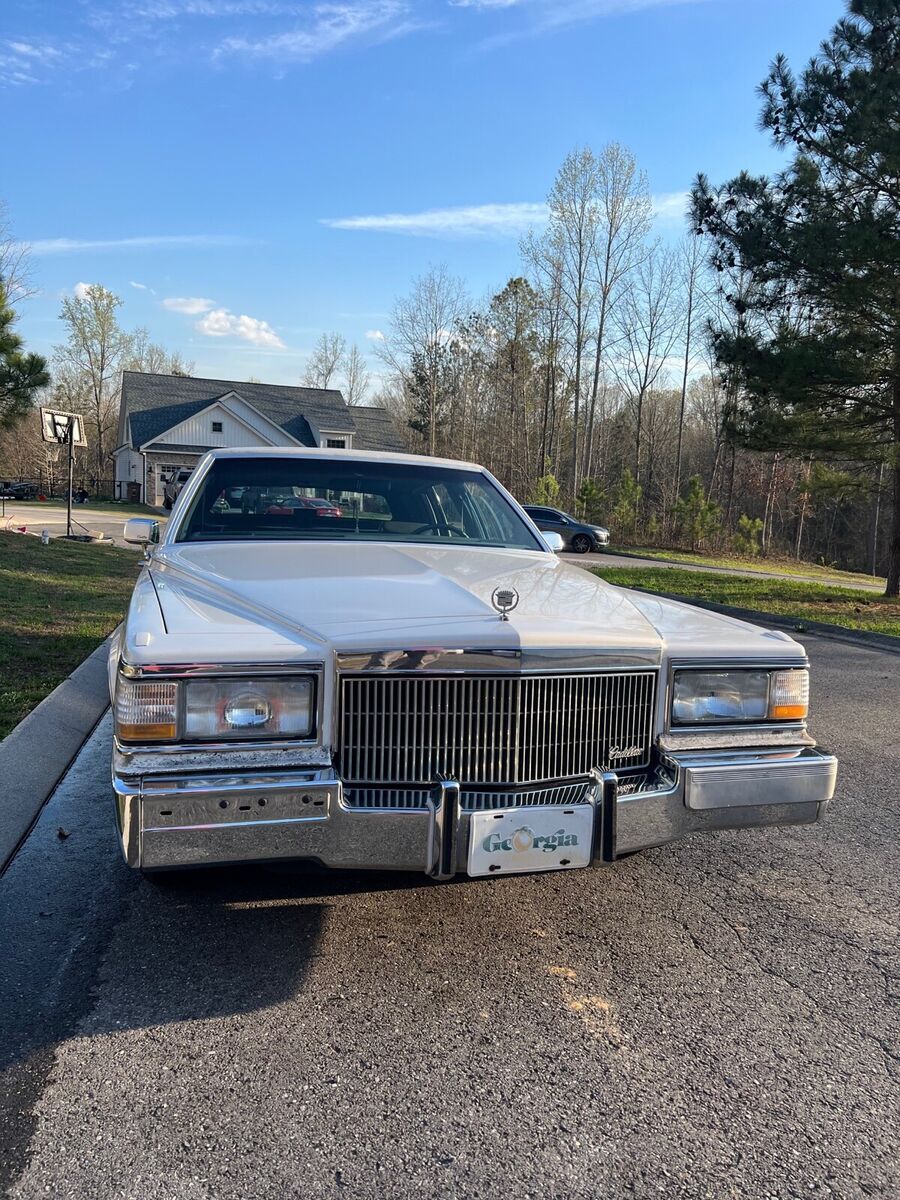 1991 Cadillac Brougham - photo 2