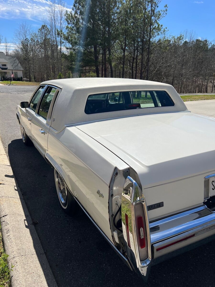 1991 Cadillac Brougham - photo 6