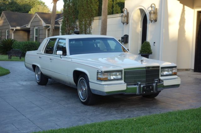 1991 Cadillac Brouham, 80k original miles,1 owner car, 5.0 V8 engine,ICE COLD AC 1991 Cadillac Brougham Fleetwood