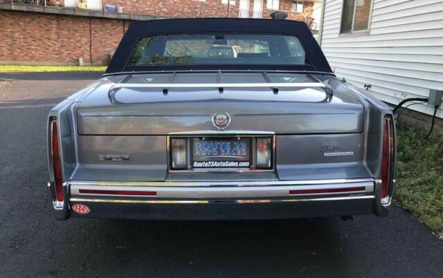 1991 Cadillac DeVille Base 4dr Sedan - photo 11