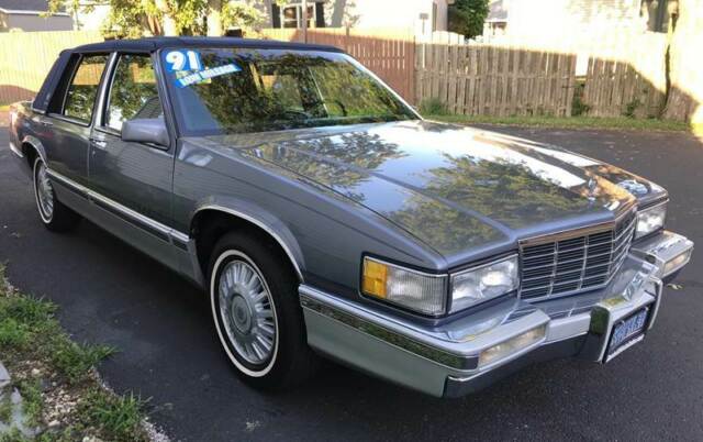 1991 Cadillac DeVille Base 4dr Sedan - photo 5