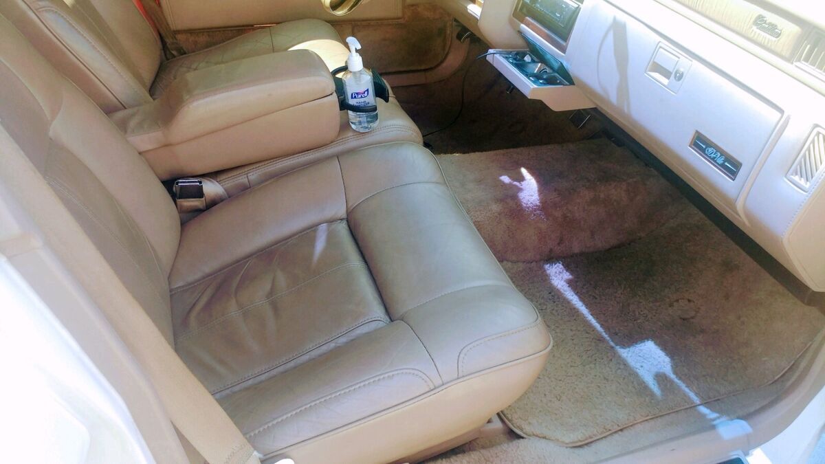 1991 Cadillac DeVille - photo 10