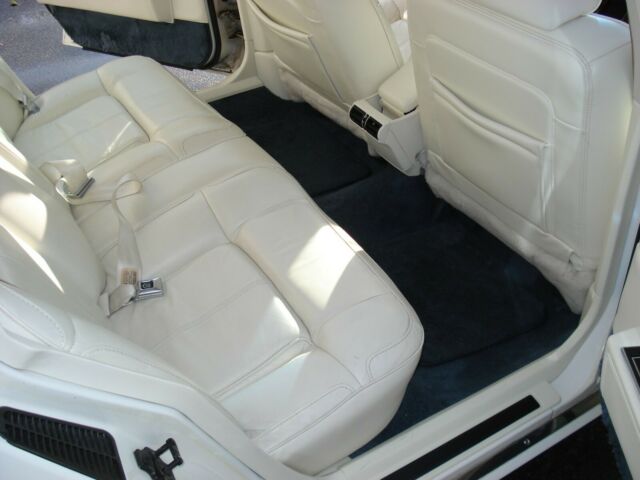 1991 Cadillac DeVille Base 4dr Sedan - photo 11