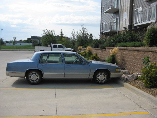 1991 Cadillac DeVille - photo 2