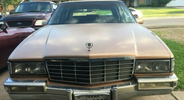 1991 Cadillac DeVille Touring - photo 4