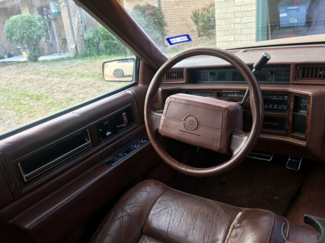 1991 Cadillac DeVille Touring - photo 5