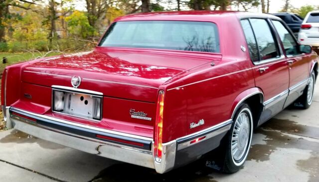 1991 Cadillac DeVille - photo 2