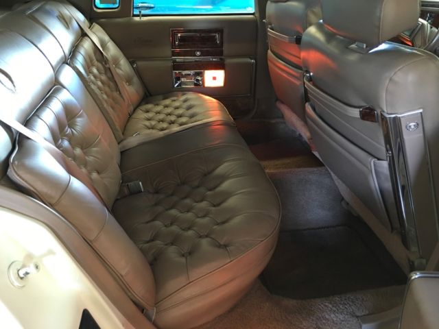 1991 Cadillac Brougham - photo 8